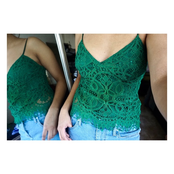 Green Lace Semi Cropped Top - Picture 4 of 4